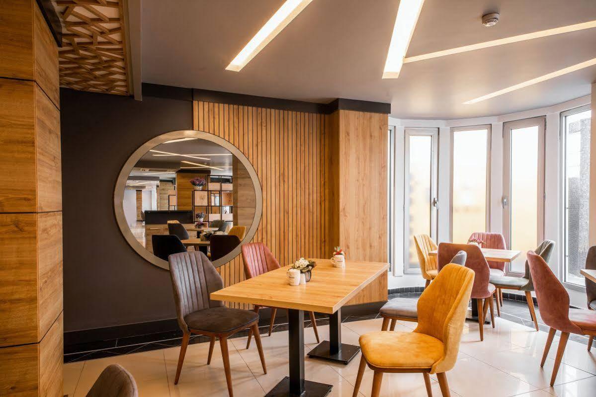Adresin Hotel Edirne Esterno foto