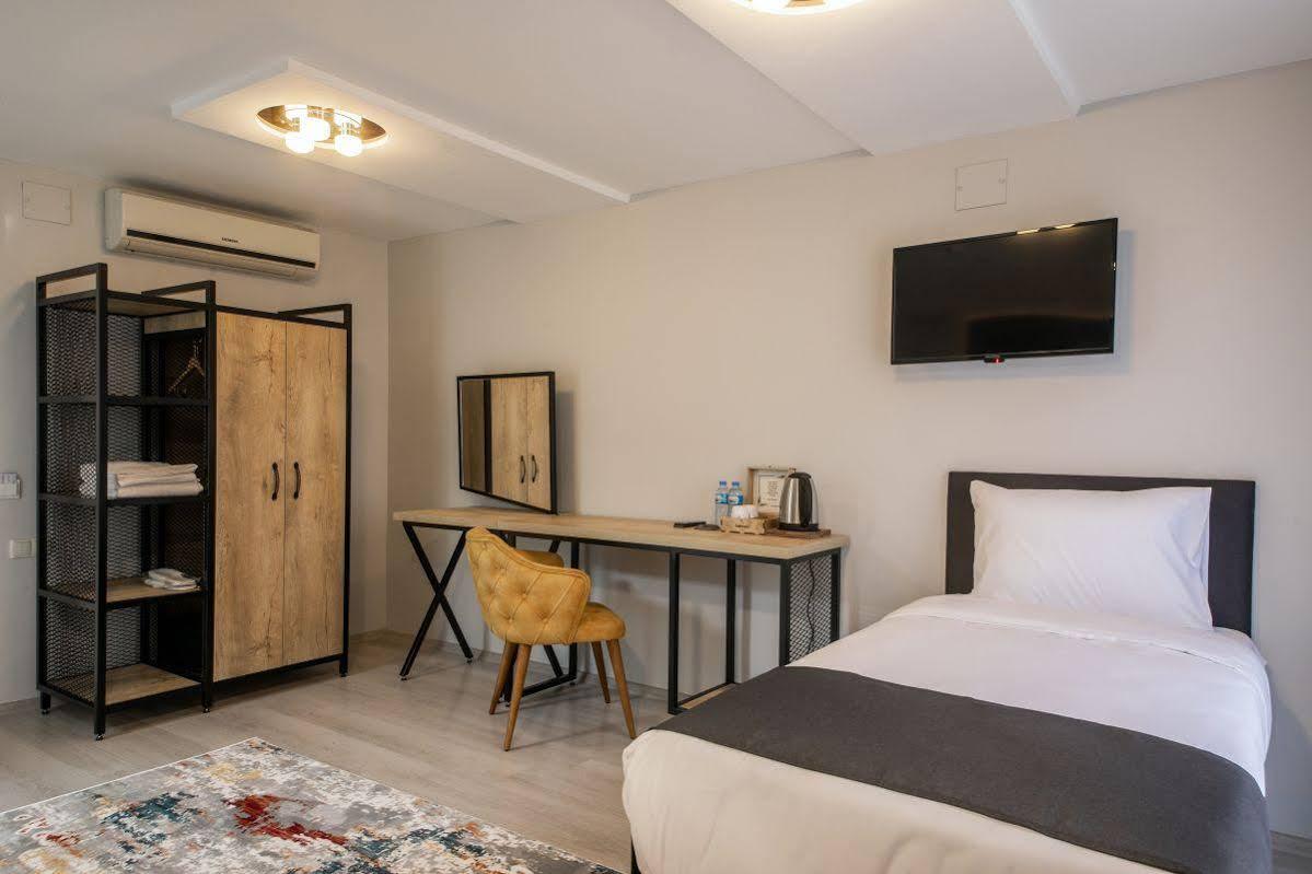 Adresin Hotel Edirne Esterno foto