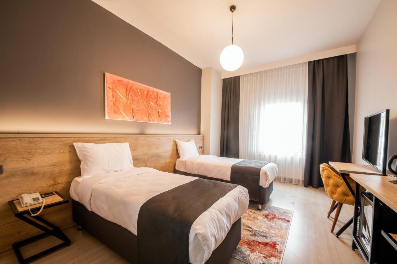 Adresin Hotel Edirne Esterno foto